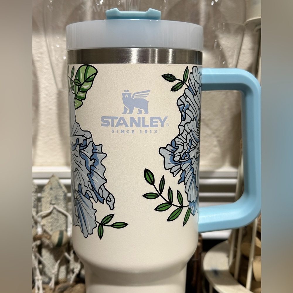 **SOLD**Cream Floral New Condition with swapped handle and spinner